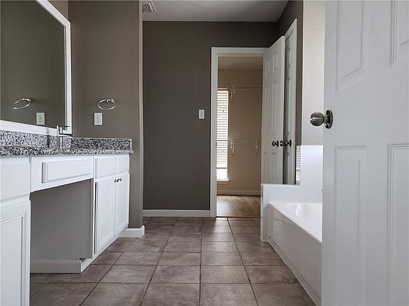 4th image of 1508 Deer Ledge Trl