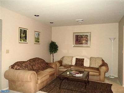4th image of 6 Karena Ln