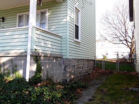 4th image of 36 Race St