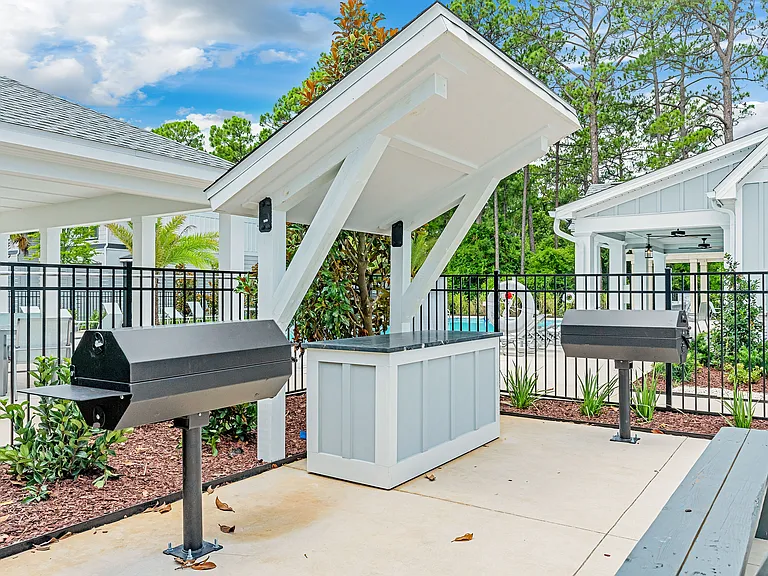 302 Cyan Ln — Photo 36