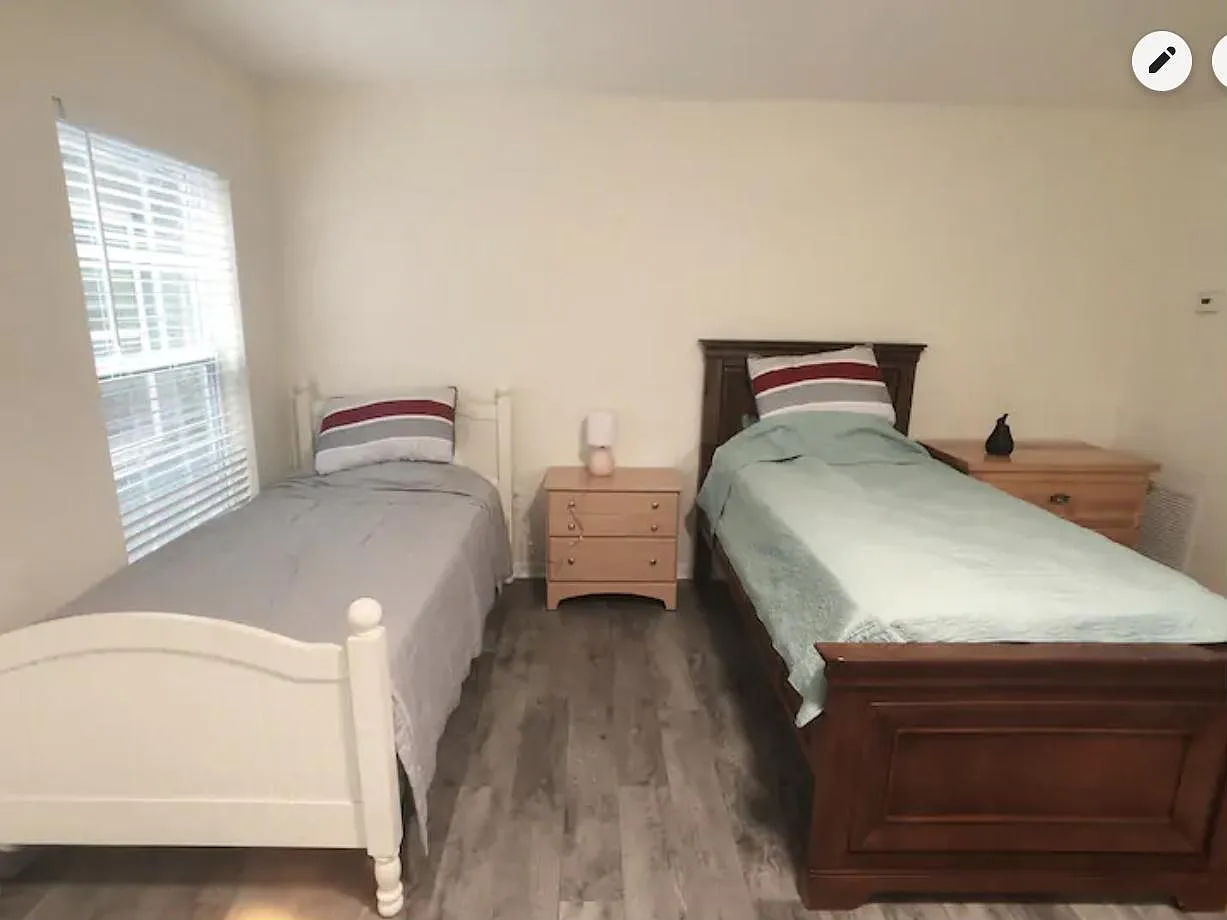 4603 N Eddy Dr — Photo 3
