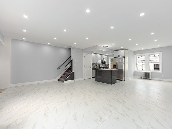 4th image of 114-48 200th St #1