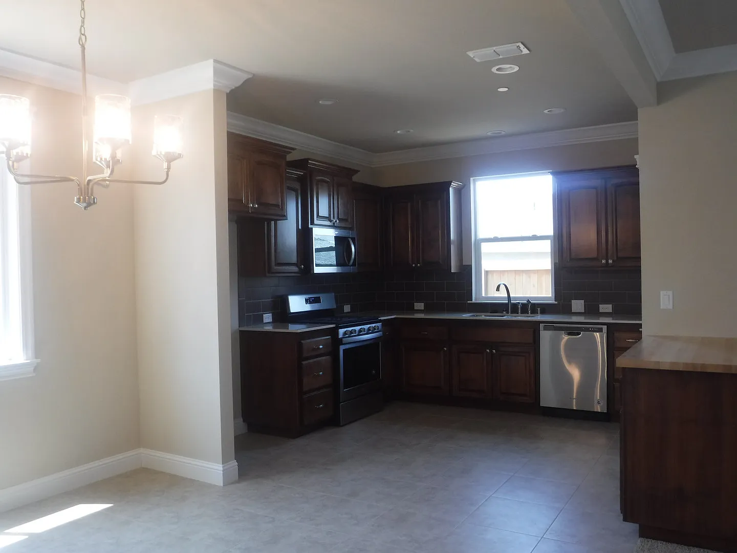 Beautiful Home in Highland Park — Photo 4