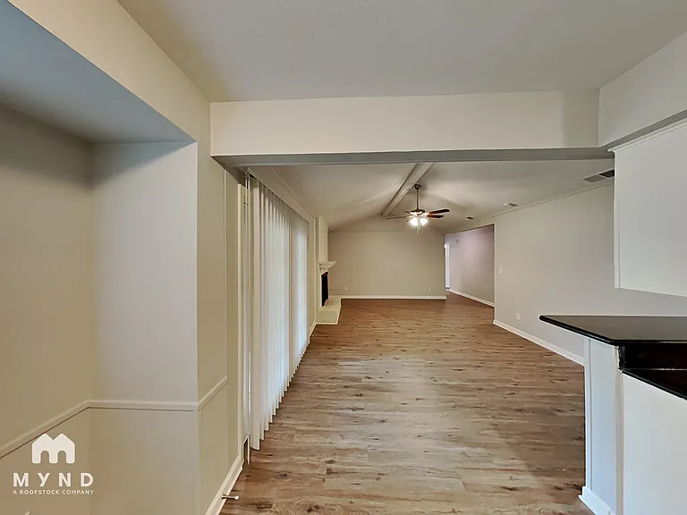 14839 Green Valley Dr — Photo 6