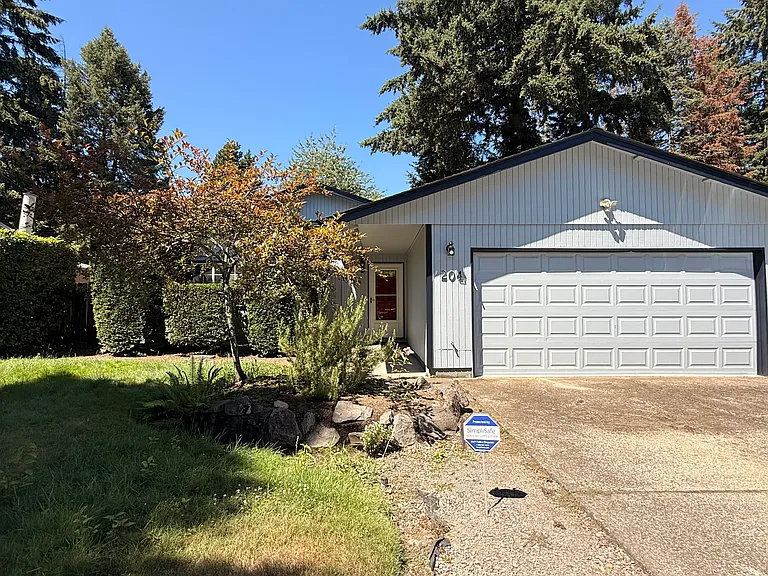 204 NE 148th Ave — Photo 1