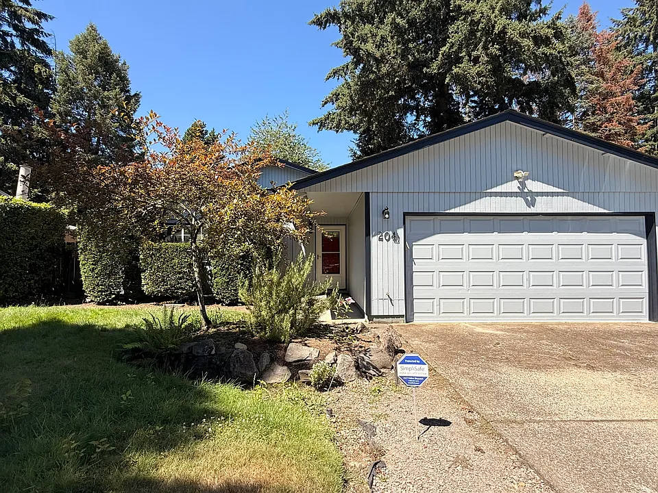 204 NE 148th Ave