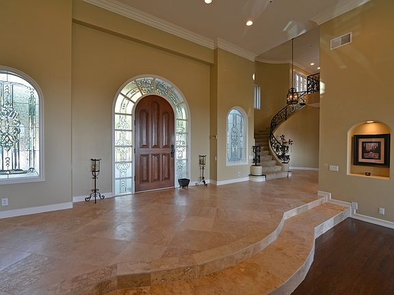 3rd image of 10542 Villa Del Cerro