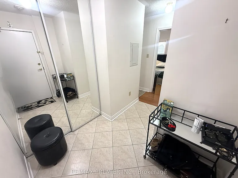 9944 Keele St #303 — Photo 2