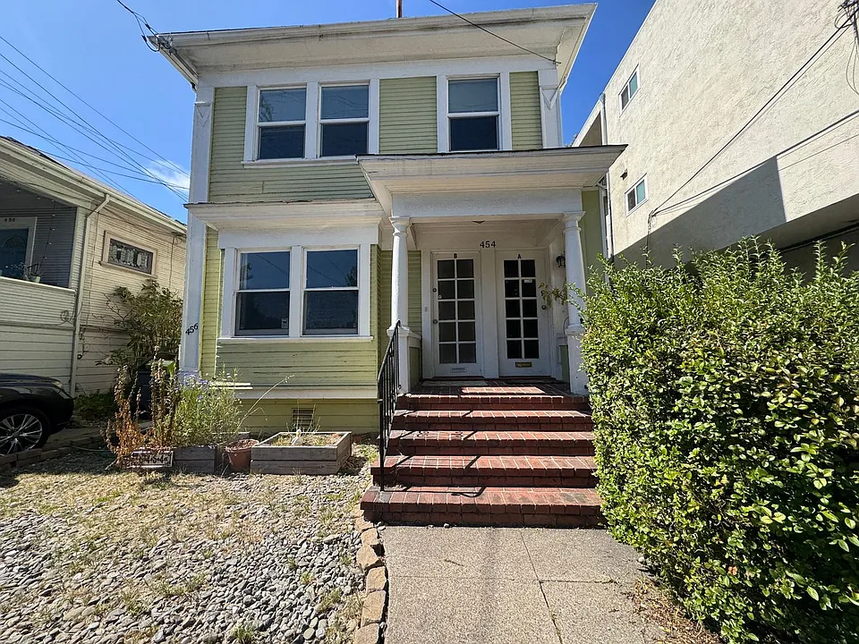 454-456 Alcatraz Ave