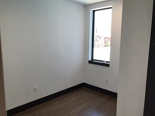 Rented by Lofts and Flats LLC | media 4