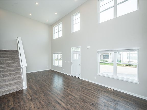3rd image of 3023 NW Northwood Ln