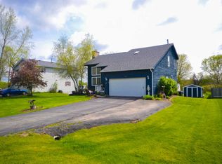1202 Capri Ter, McHenry, IL 60050