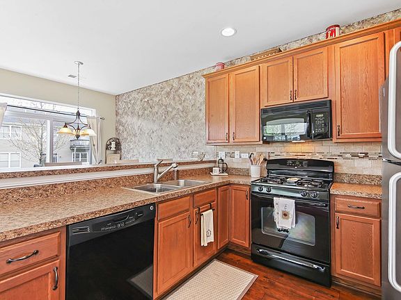 5th image of 1241 Waverly Dr #1241