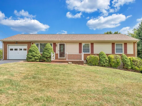 516 Howard Dr, Salem, VA 24153