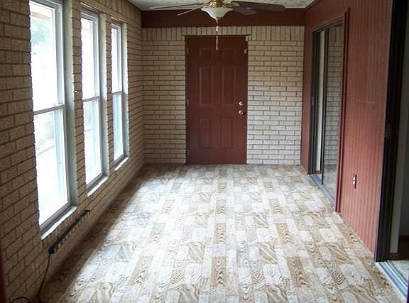 5th image of 915 Katrin Dr