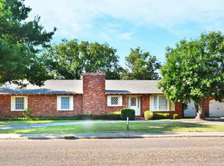 709 W Lee St, Dimmitt, TX 79027
