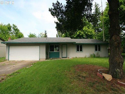 5th image of 1035 NE Lilac Ct