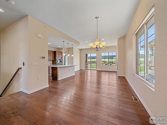 4th image of 1130 Summit View Dr