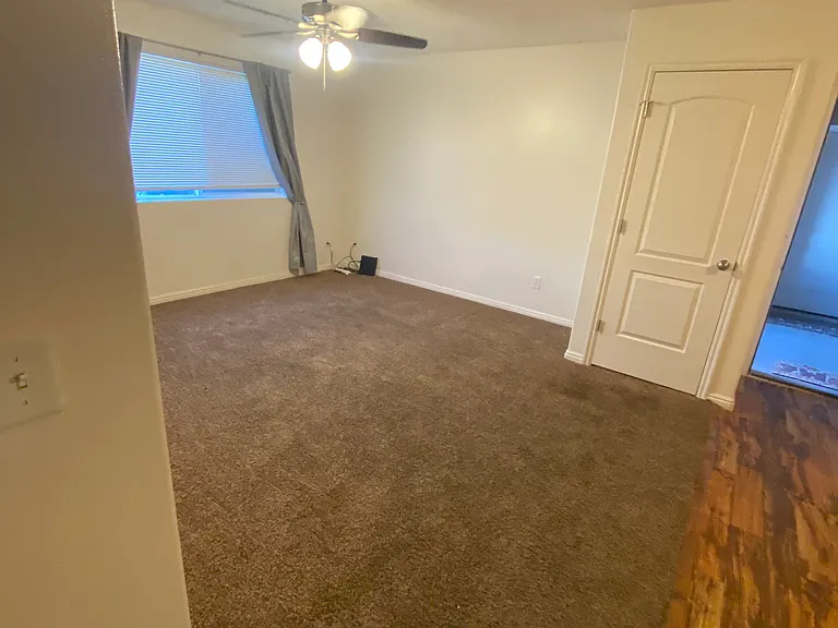 797 W 50 N #102 — Photo 9