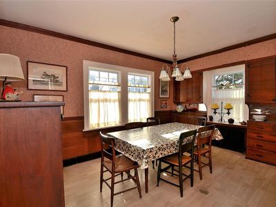 225 Garden Street, Roslyn Heights, NY, 11577