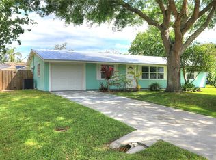 974 Dolphin Ave, Sebastian, FL 32958