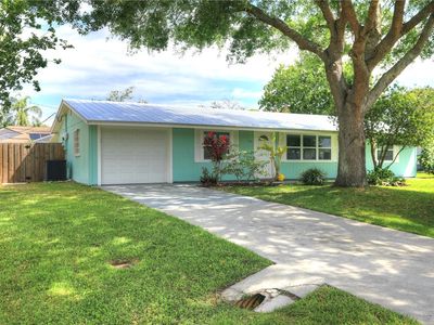 974 Dolphin Ave, Sebastian, FL, 32958