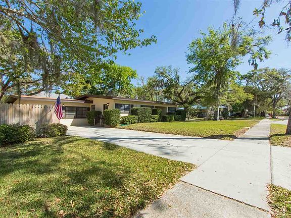4th image of 62 Fullerwood Dr