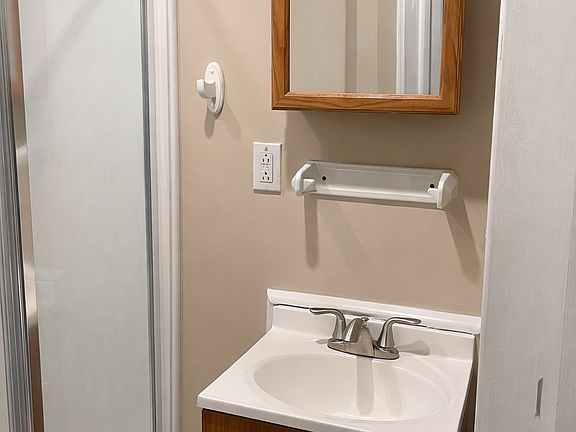 5th image of 339 E Wister St APT 3