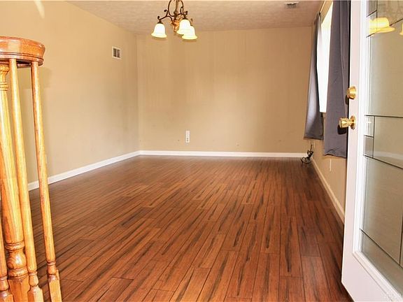 2nd image of 49 Redington Ct