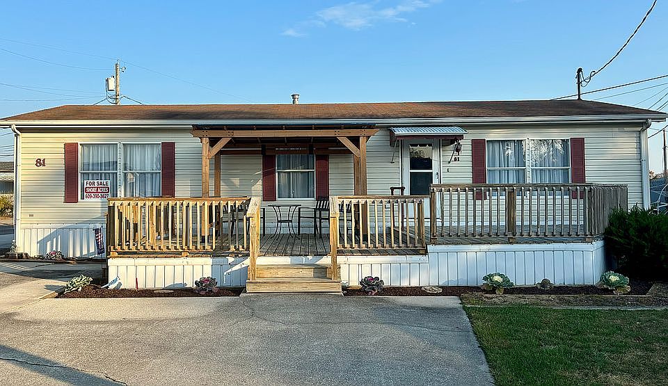 Shore Acres #81 front view