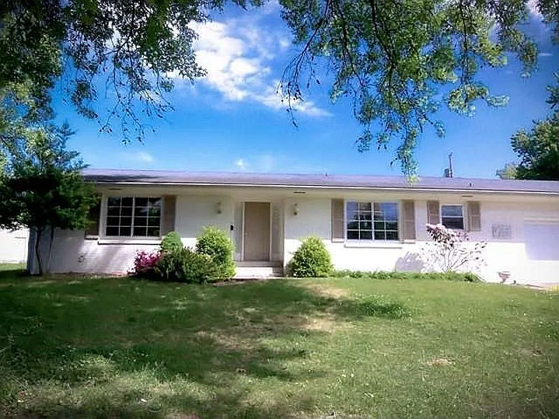 4500 Greencove Ave photo 1