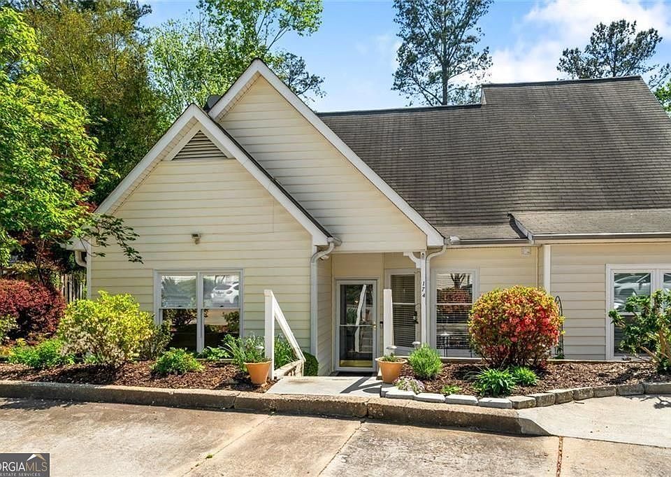 1st image of 174 Victoria Way