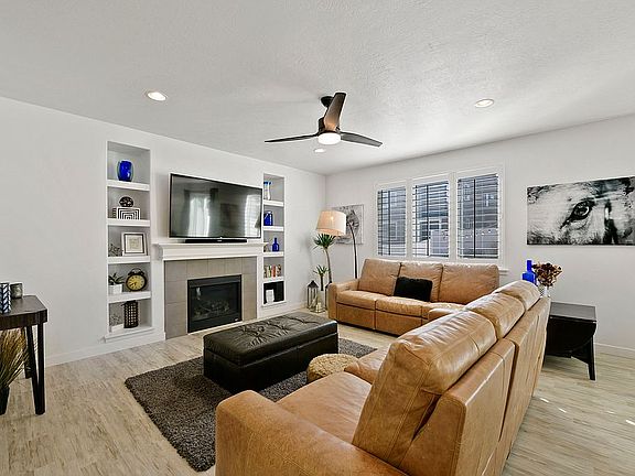 3rd image of 3481 W Hamm Ln