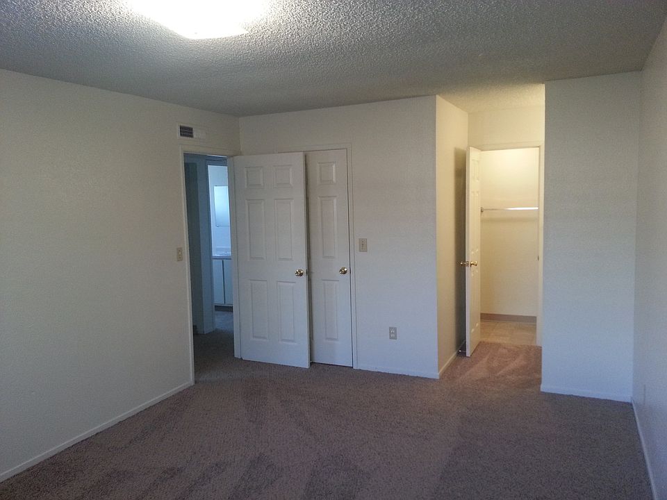 1st image of 3425 Sherwood Ave APT 2