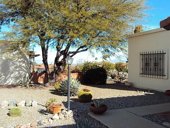 4th image of 830 N Camino De Luz