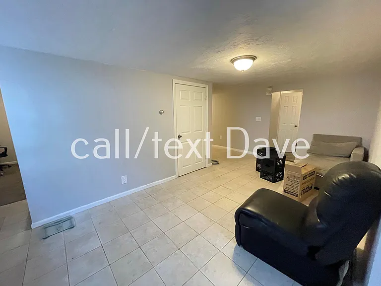 21 Linden St #1 — Photo 3