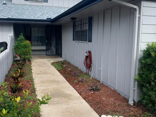 20 Lake Fairgreen Cir, New Smyrna Beach, FL 32168