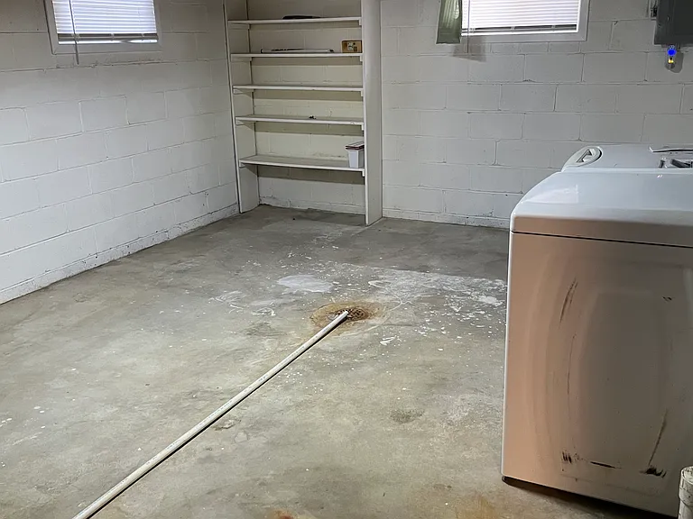 319 Briggs Ave — Photo 31