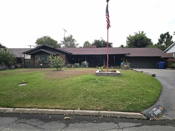 1809 Indian Dr, Enid, OK 73703