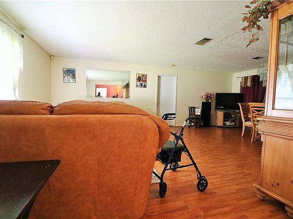 5th image of 9248 New Orleans Dr