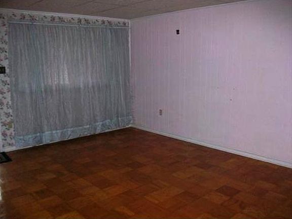 3rd image of 1705 Mississippi Ave