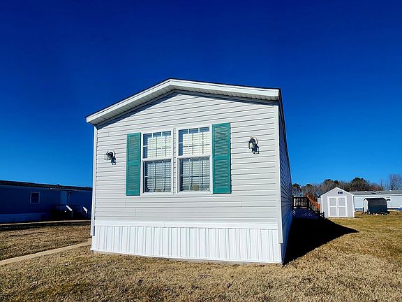 2nd image of 35088 Blossom Ct