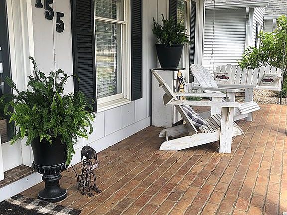 Front porch 