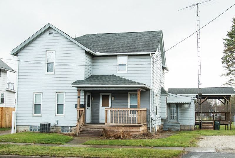 1st image of 71 31st St SW #A