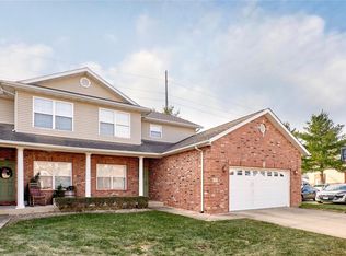 631 Titan Dr, O'Fallon, IL 62269