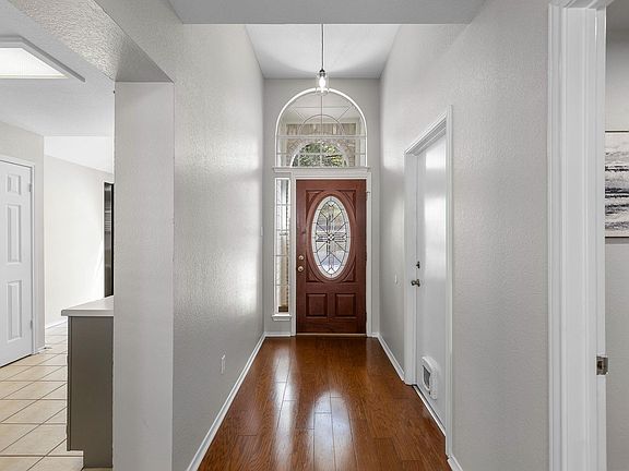 3rd image of 17214 Bushmills Rd