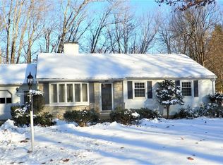 42 Fairlawn Ave, Gardner, MA 01440
