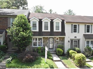 8841 Winding Hollow Way, Springfield, VA 22152