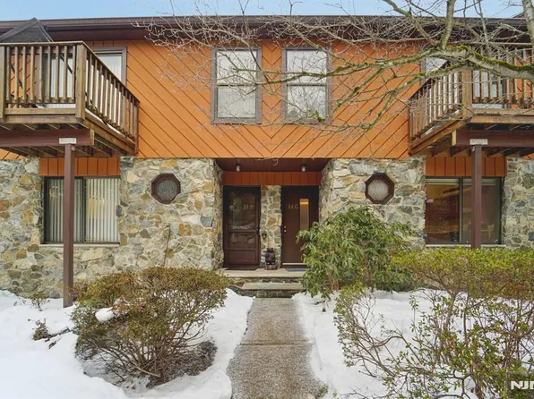 14 Brookside Hts #25, Wanaque, NJ 07465