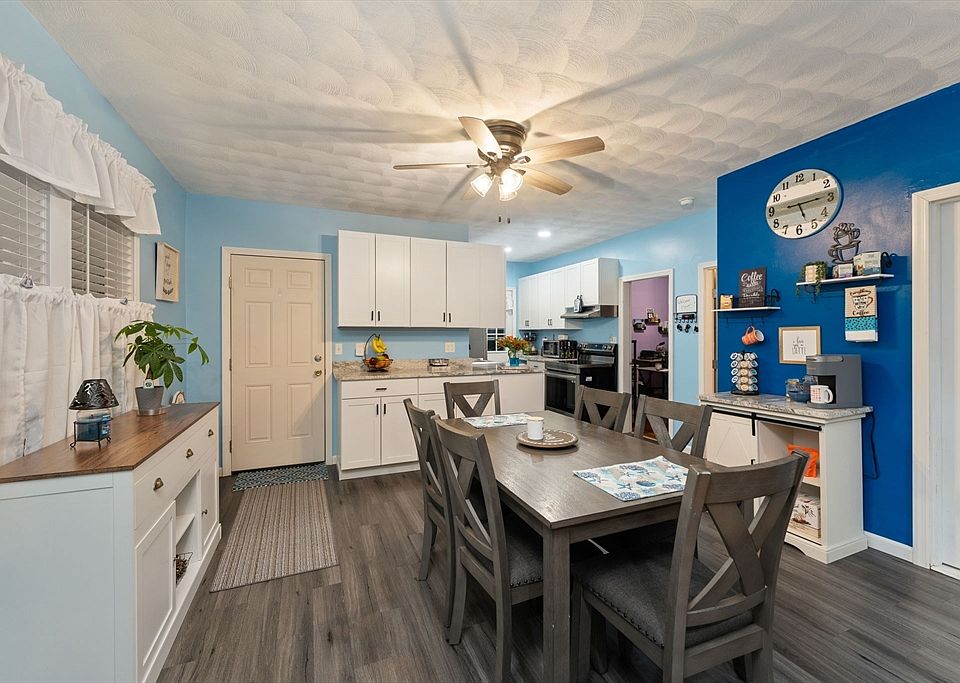 458 Prospect St, Woonsocket, RI 02895 Zillow